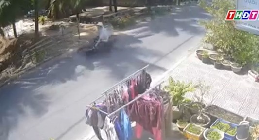 Cán bộ CA tuvong vì vướng 1 sợi dây – cam ghi lại khoảnh khắc x;ót xa